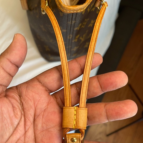 Authentic Louis Vuitton Monogram Never PM Full Tote - Picture 16 of 16